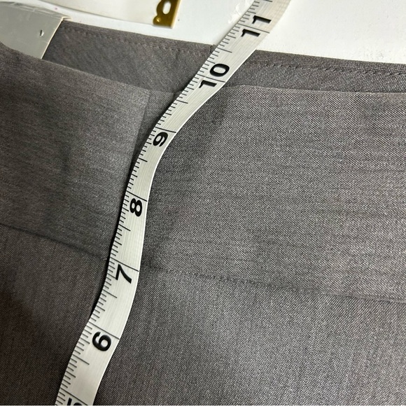 NWT Nicole Miller Gray Capris Sz 6 - Picture 8 of 9